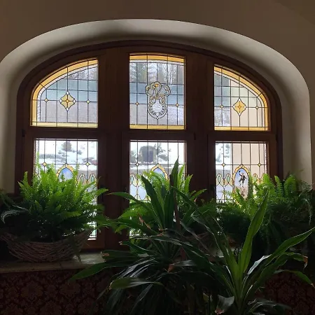 4 I 45 W Willi Jozefina Apartment