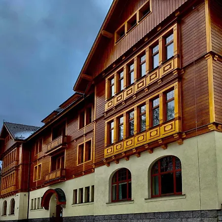 4 I 45 W Willi Jozefina Apartment *