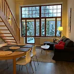 4 I 45 W Willi Jozefina Apartment *