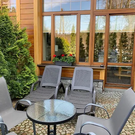 Apartament 4 I 45 W Willi Józefina *