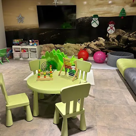 4 I 45 W Willi Jozefina 아파트 스클라르스카포렘바