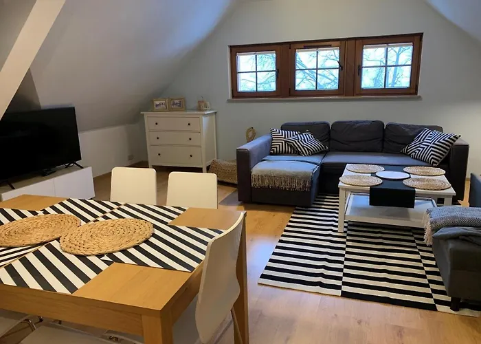 4 I 45 W Willi Jozefina 아파트